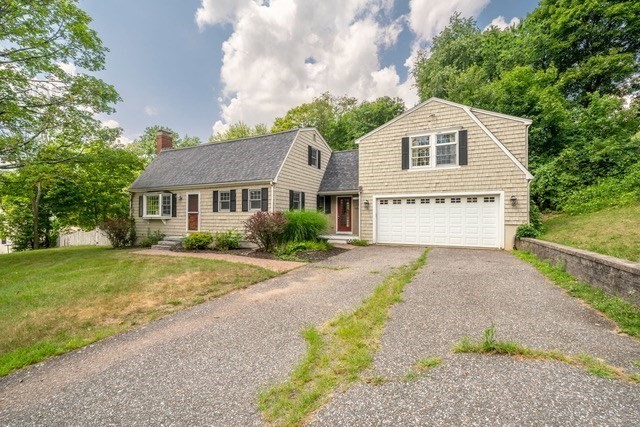 10 Carlida Rd