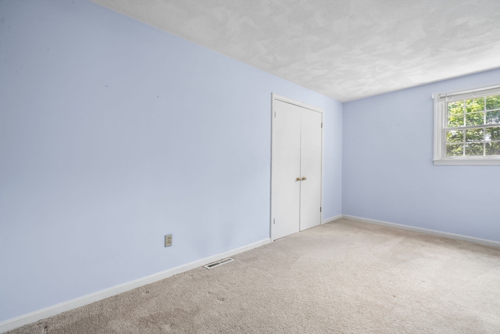 10 Carlida Rd