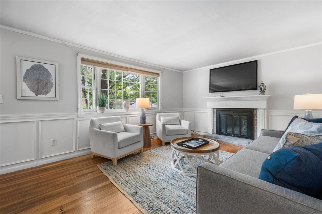 10 Carlida Rd