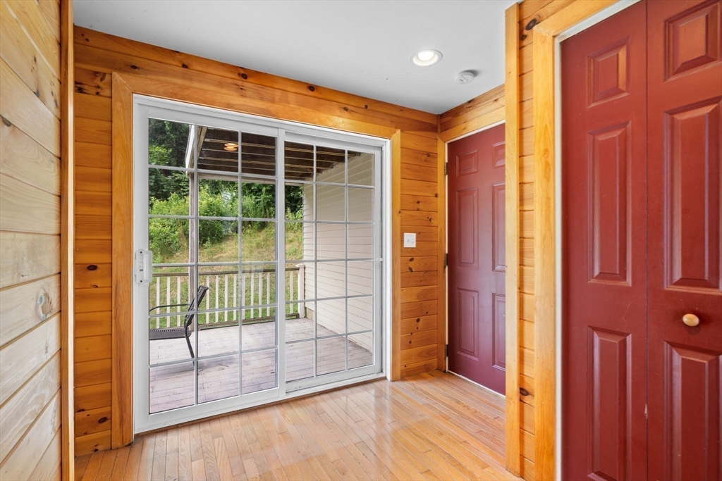10 Carlida Rd