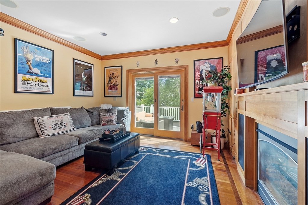 73 W Shore Road