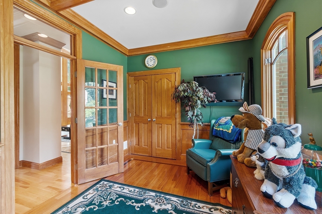 73 W Shore Road