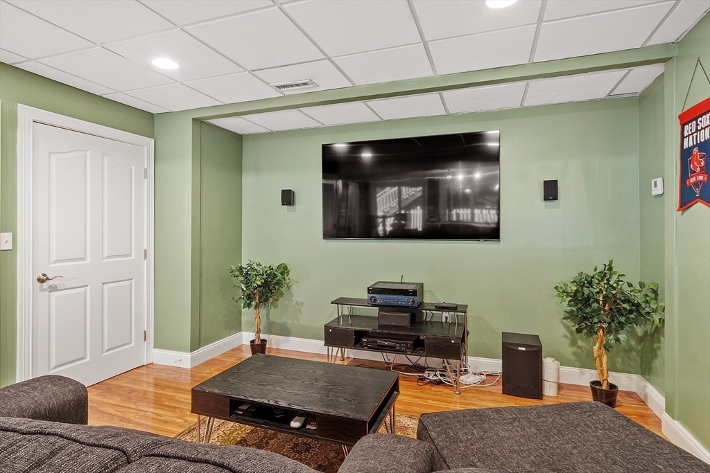 73 W Shore Road