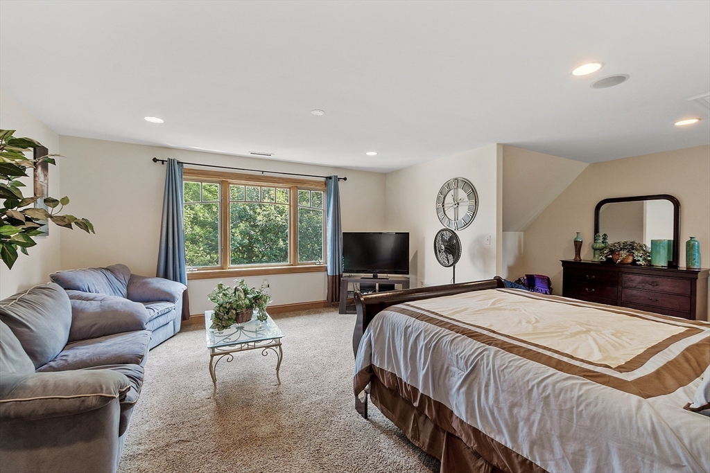 73 W Shore Road