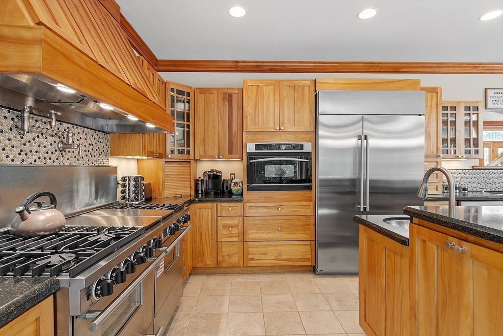 73 W Shore Road