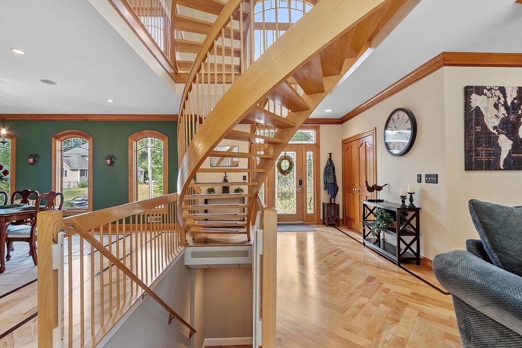 73 W Shore Road