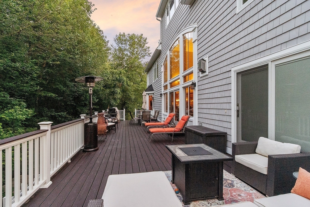 73 W Shore Road