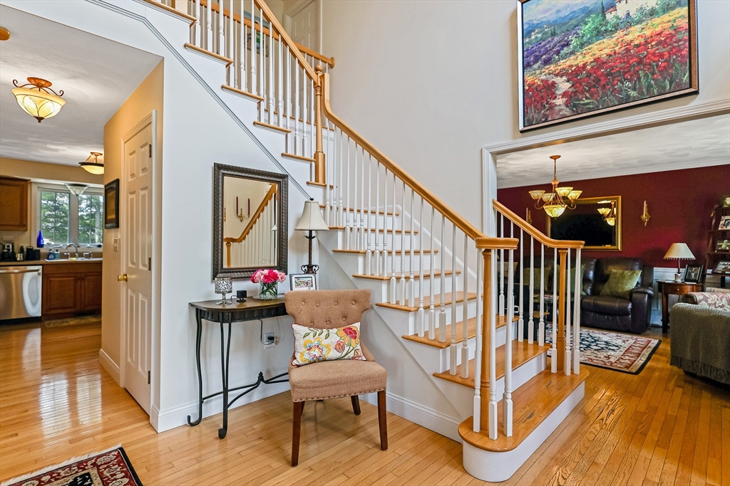 18 Maple Ridge Rd