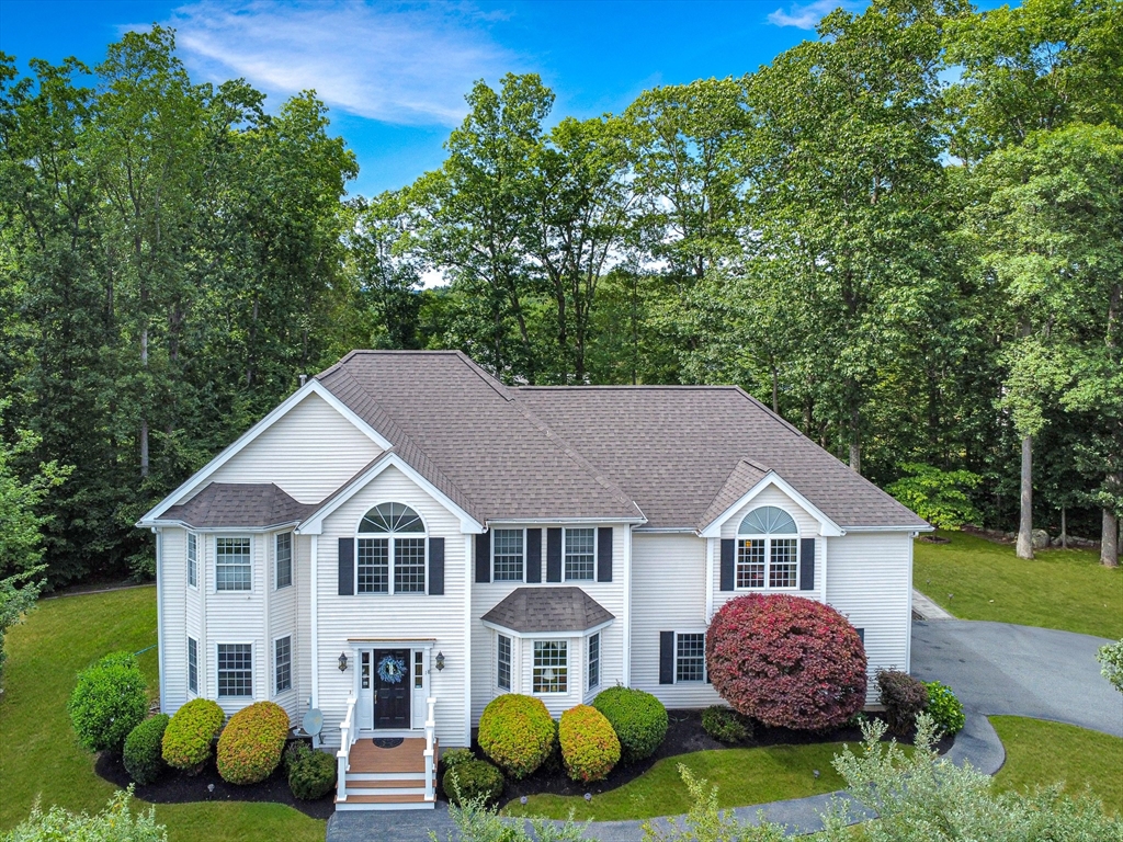 18 Maple Ridge Rd