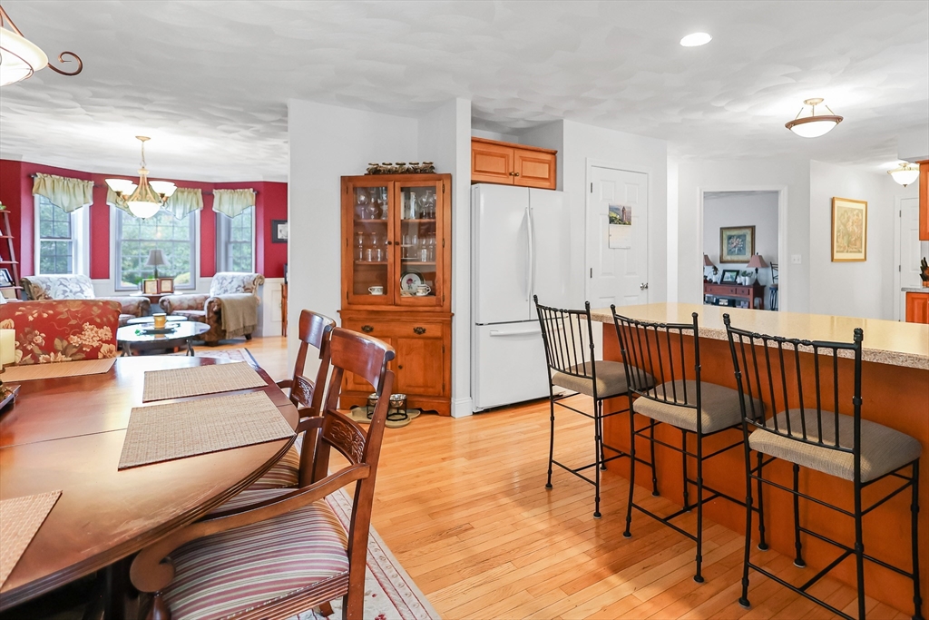 18 Maple Ridge Rd