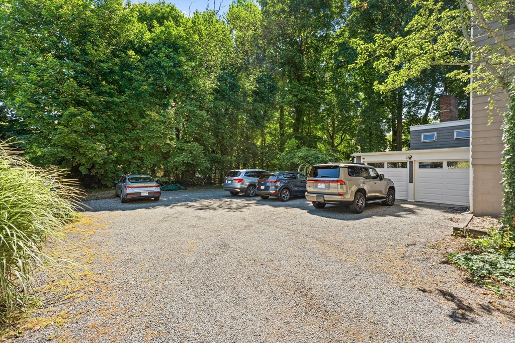 351 Lowell St