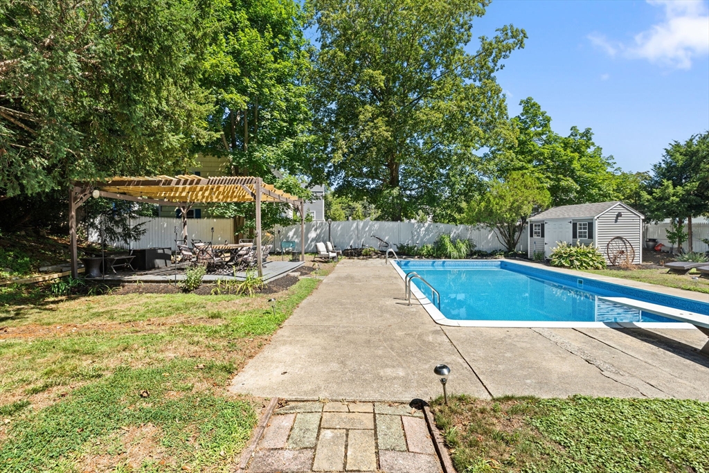 351 Lowell St