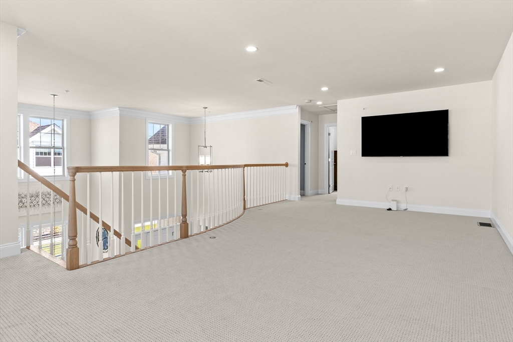 70 Phoebe St # 86