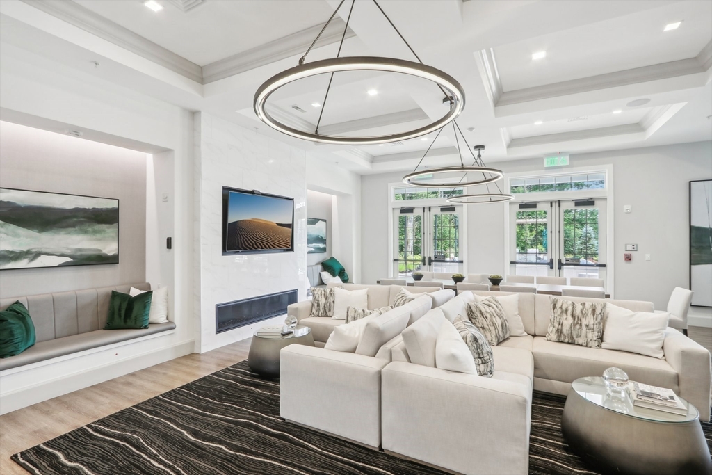 70 Phoebe St # 86
