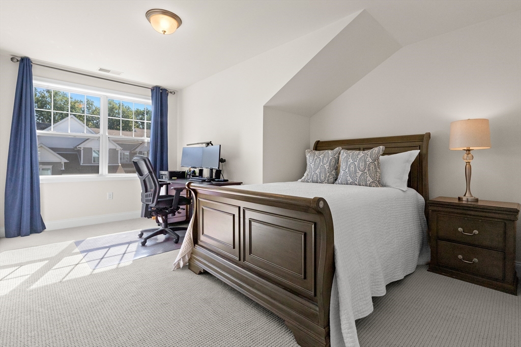 70 Phoebe St # 86