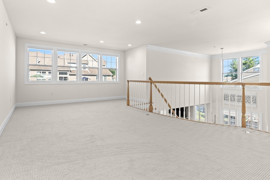 70 Phoebe St # 86