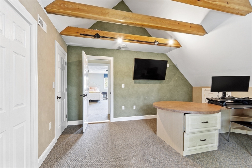 2 Hemlock Lane