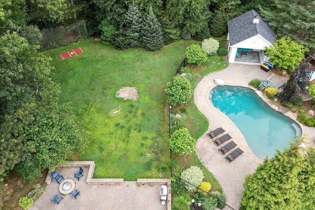 2 Hemlock Lane