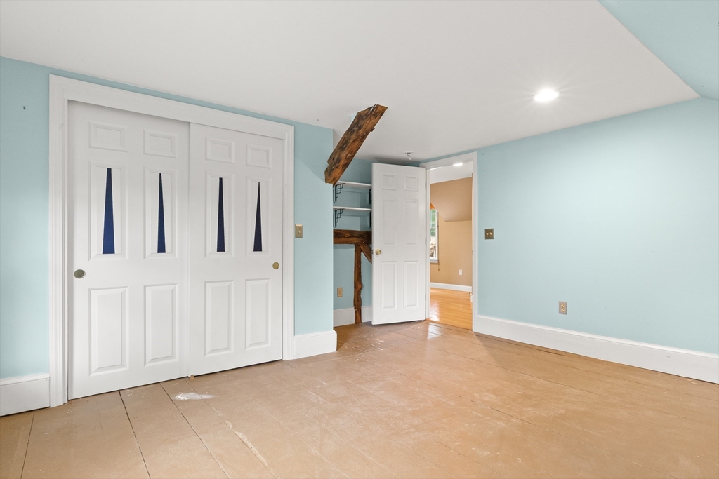 70 Maple St