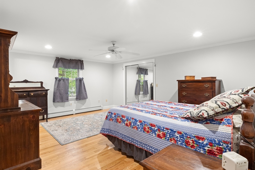 70 Maple St