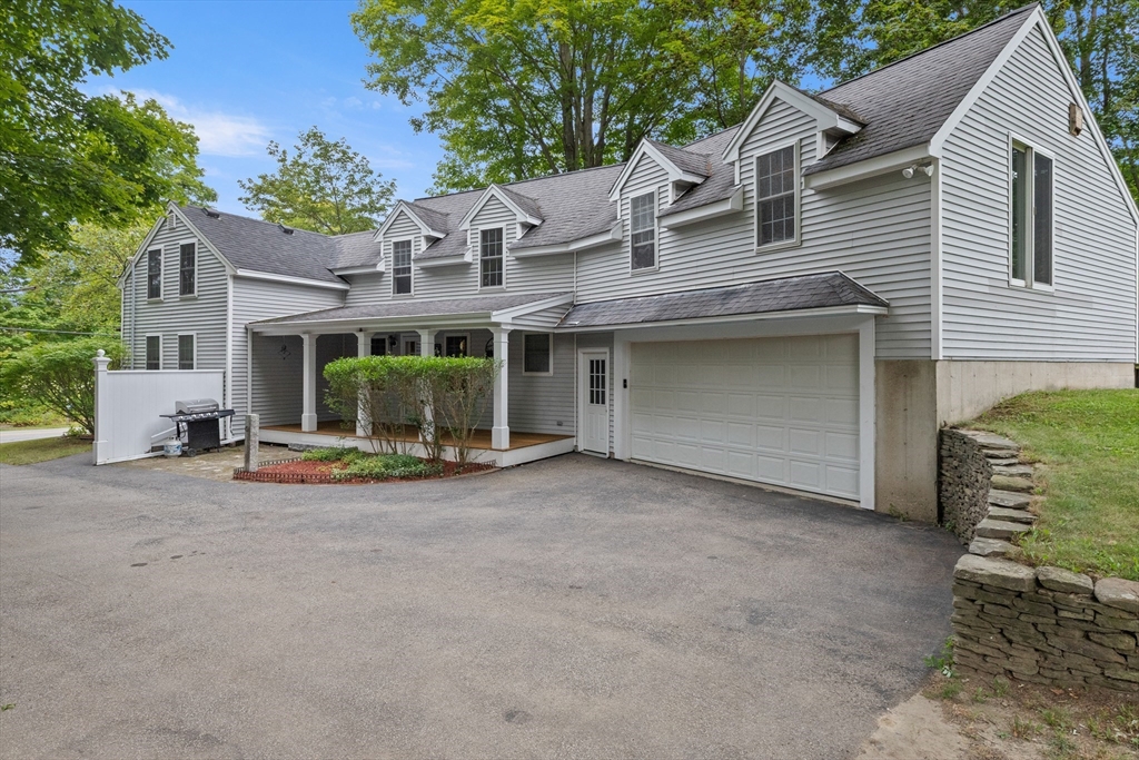 70 Maple St