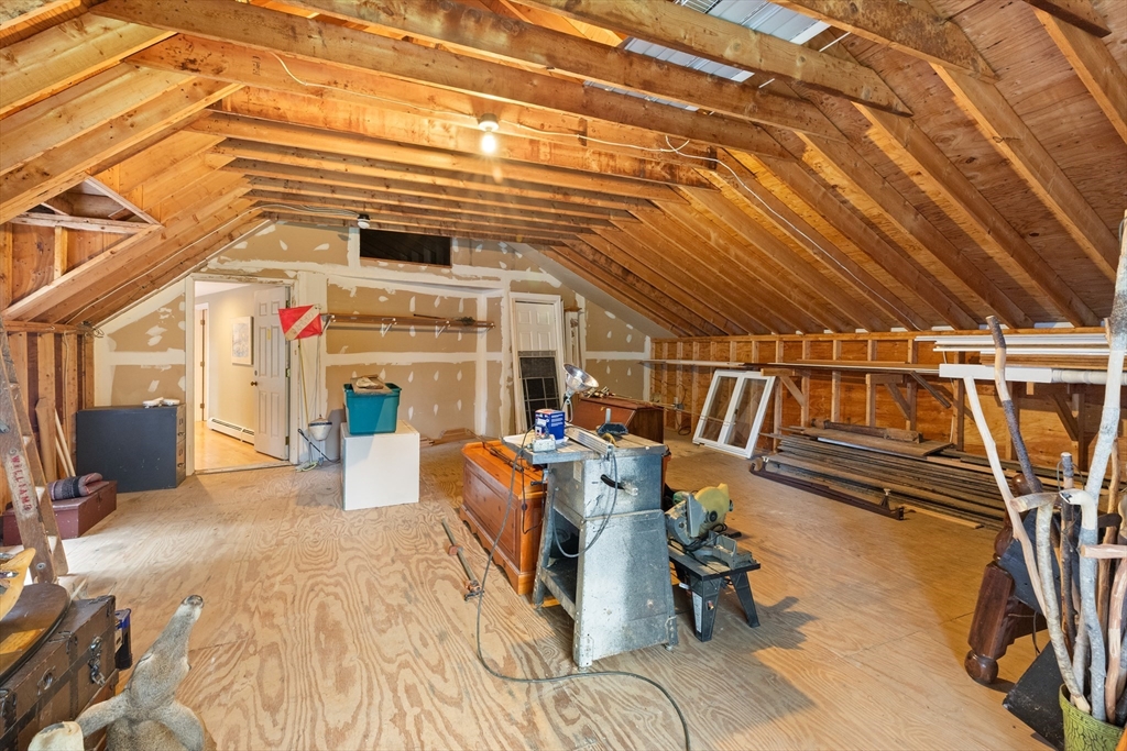 70 Maple St