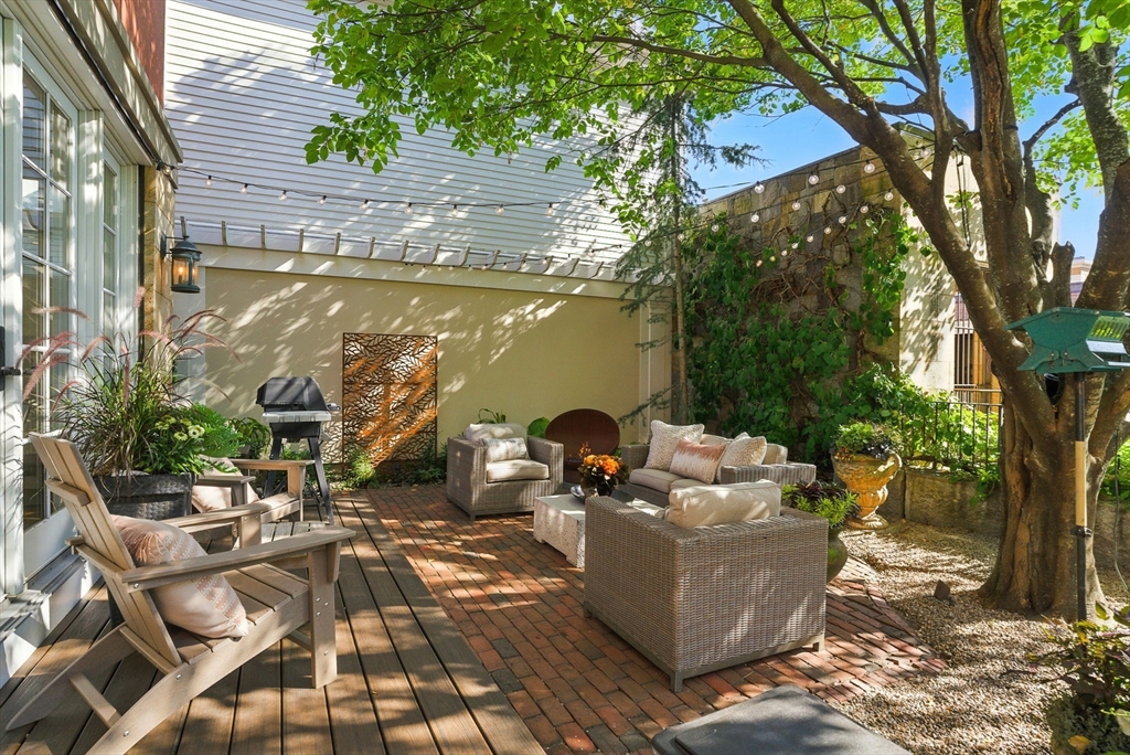 7 Vernon Street # 7