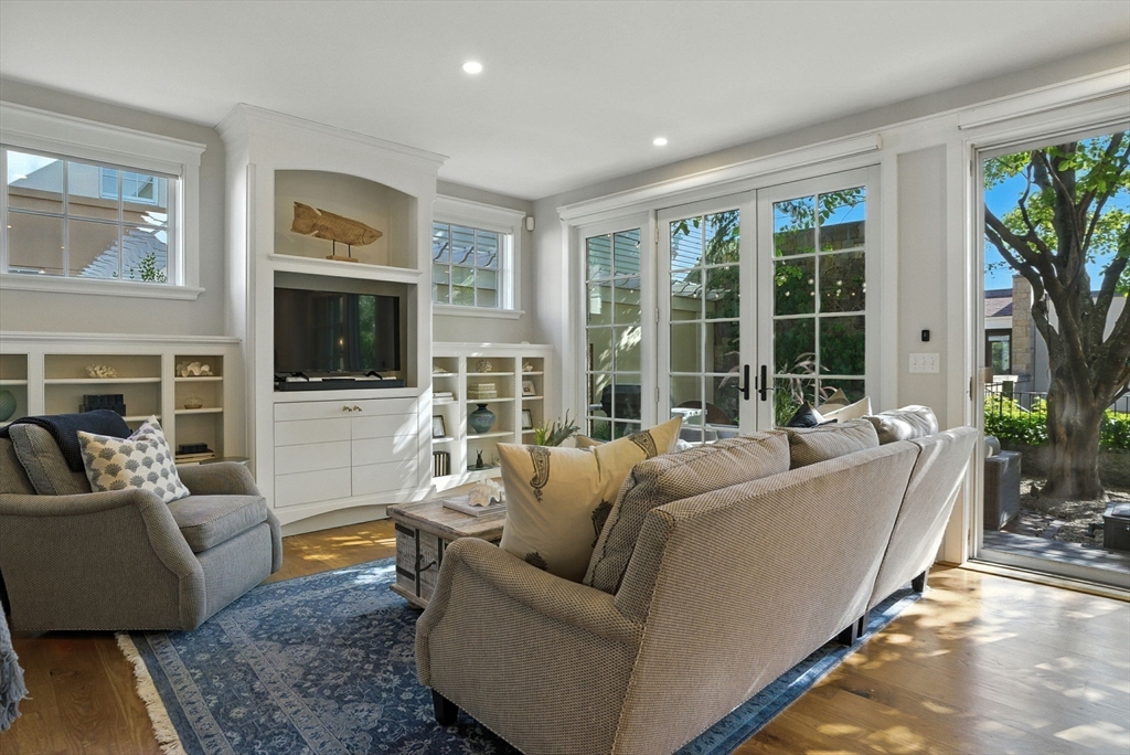 7 Vernon Street # 7