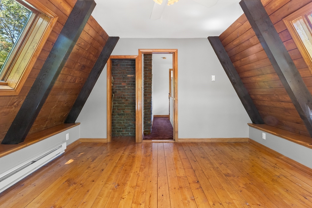 2 Kenneth Rd