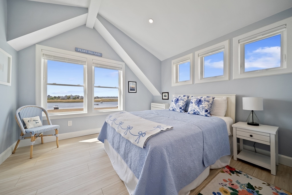 5 Harbor St