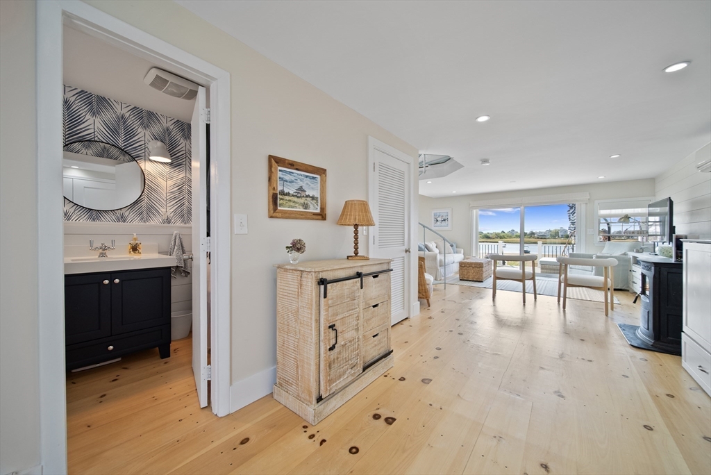 5 Harbor St