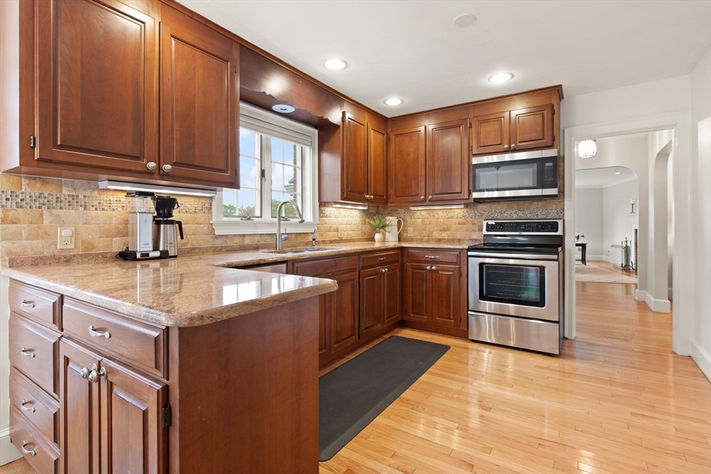 27 Burley Farm Rd