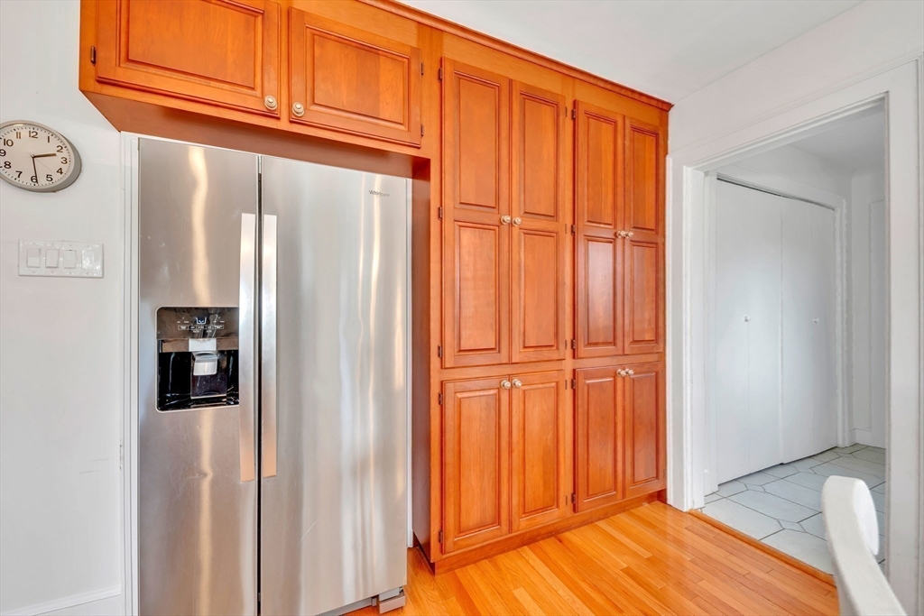 27 Burley Farm Rd