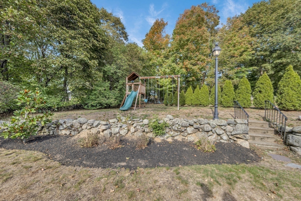 27 Burley Farm Rd