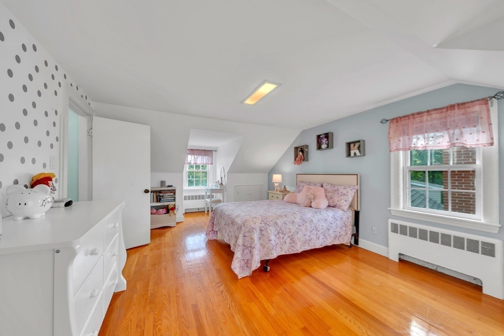 27 Burley Farm Rd