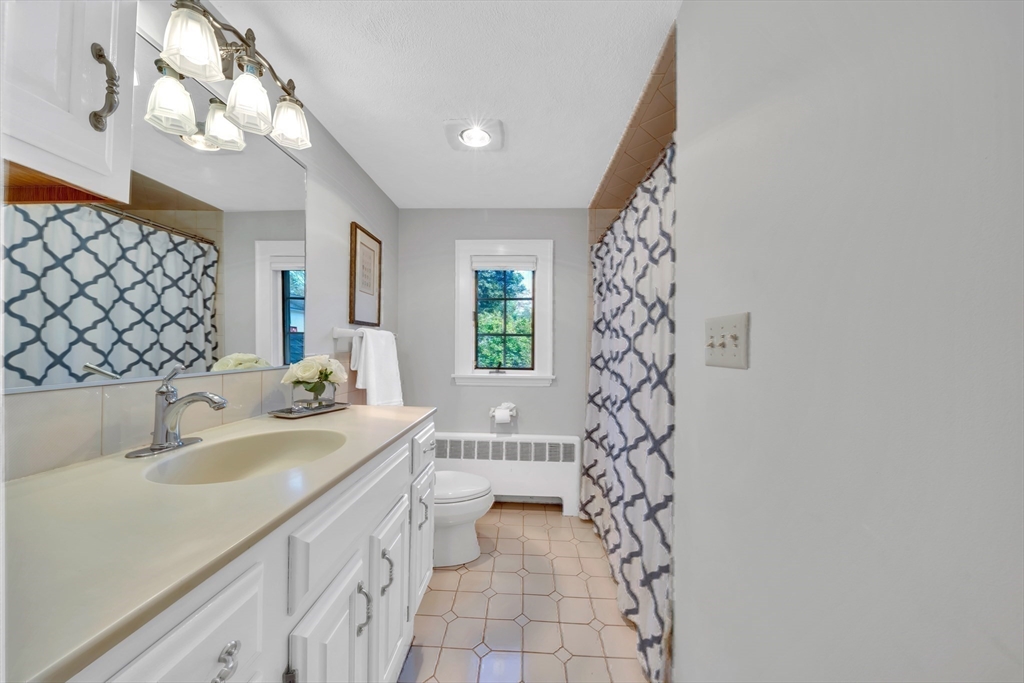 27 Burley Farm Rd