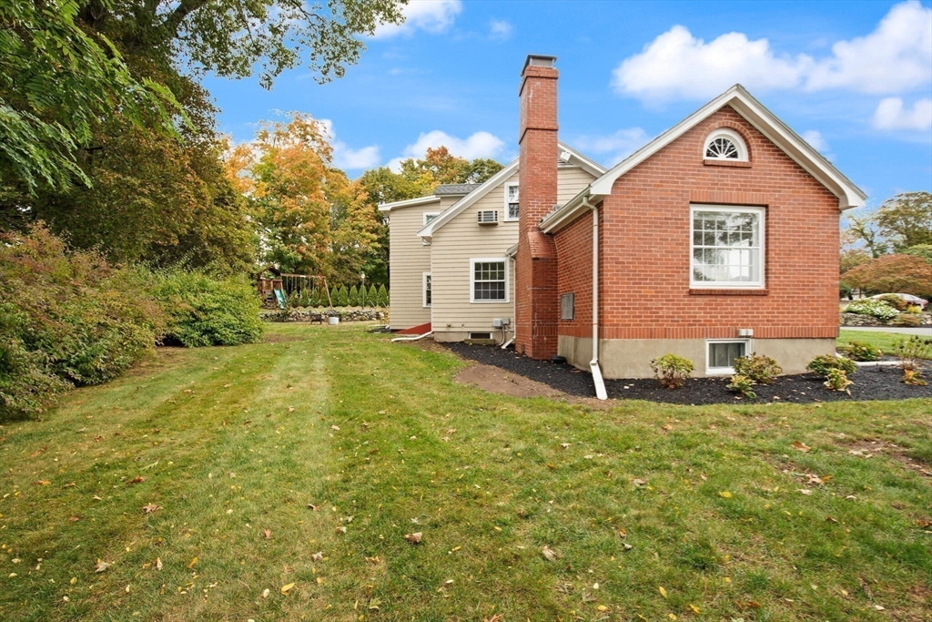 27 Burley Farm Rd