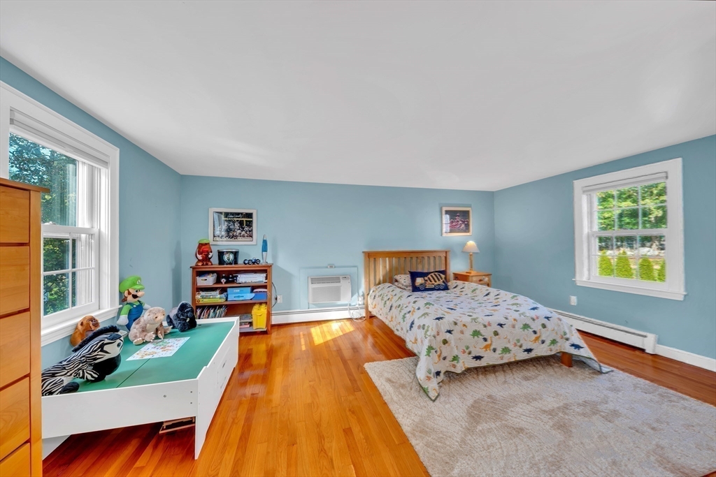 27 Burley Farm Rd