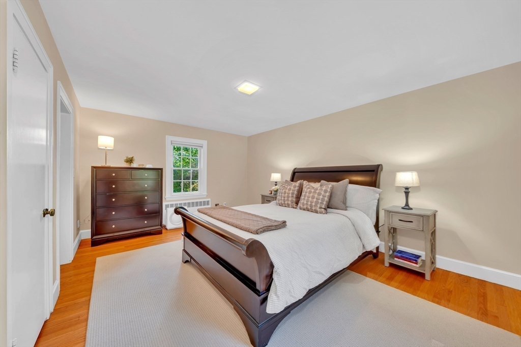 27 Burley Farm Rd