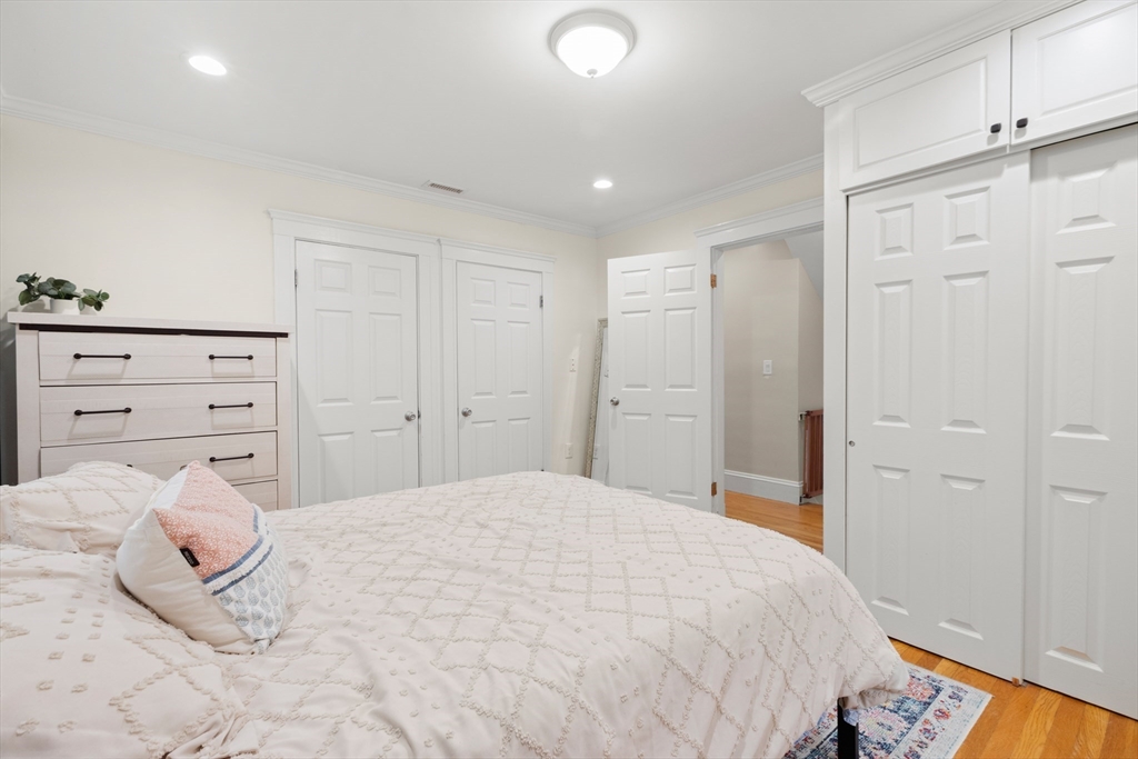 112 Fays Ave