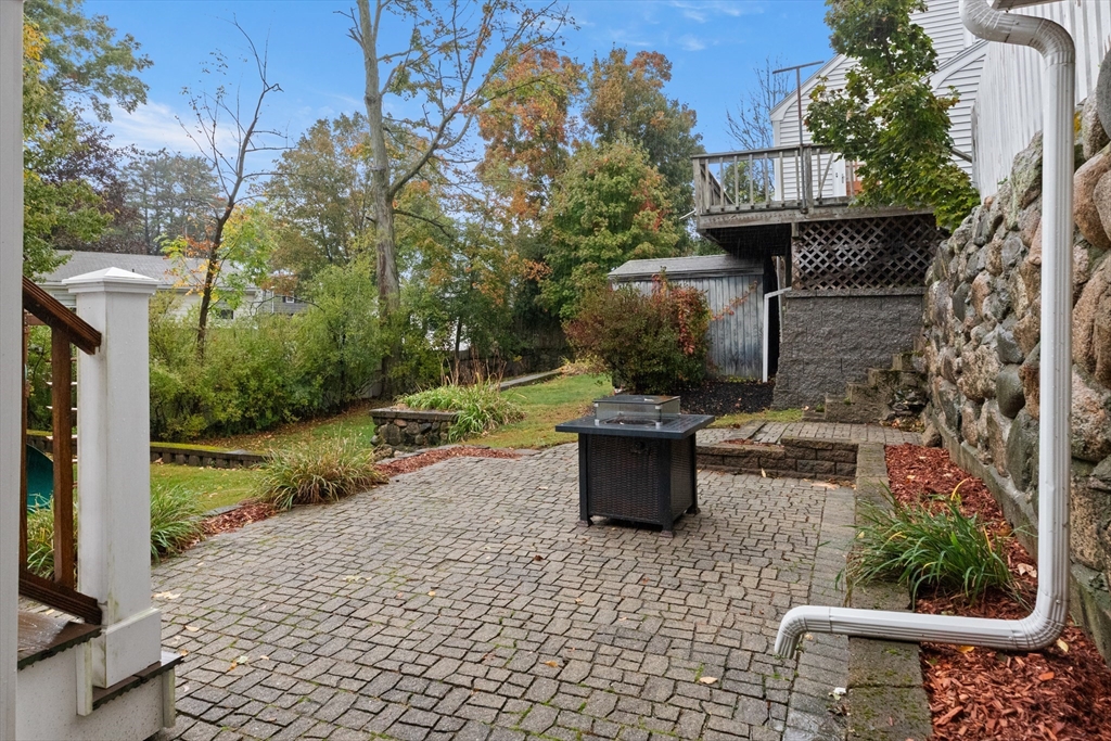 112 Fays Ave