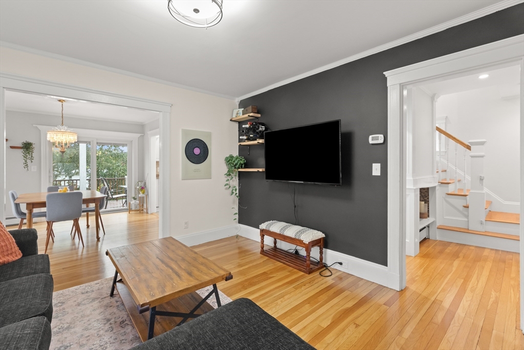 112 Fays Ave