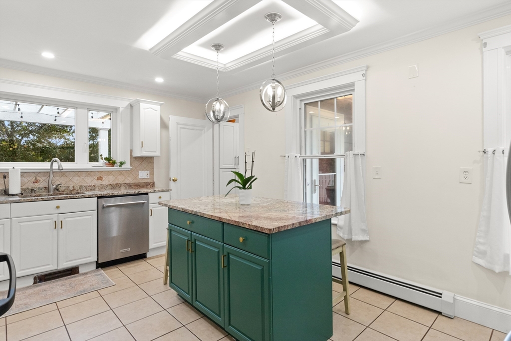 112 Fays Ave
