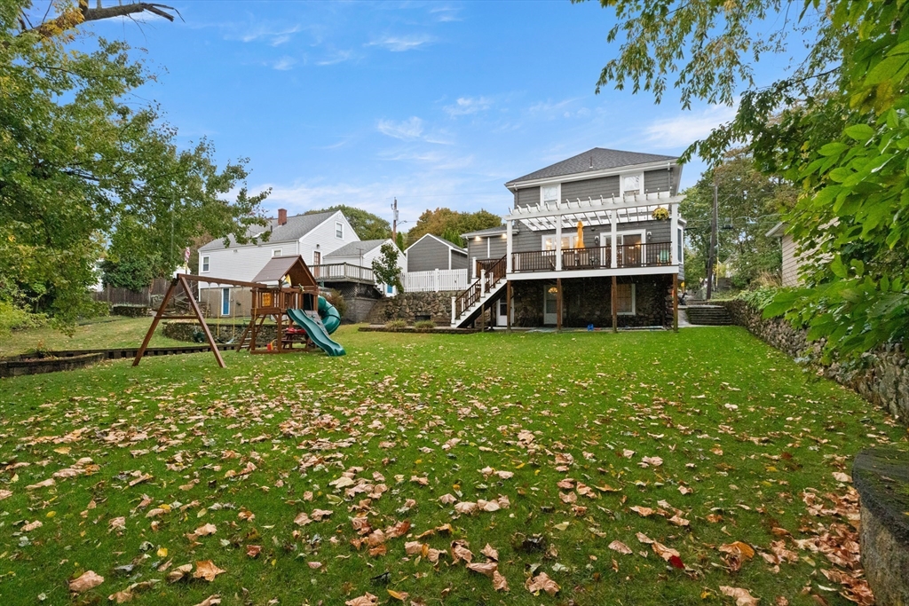 112 Fays Ave