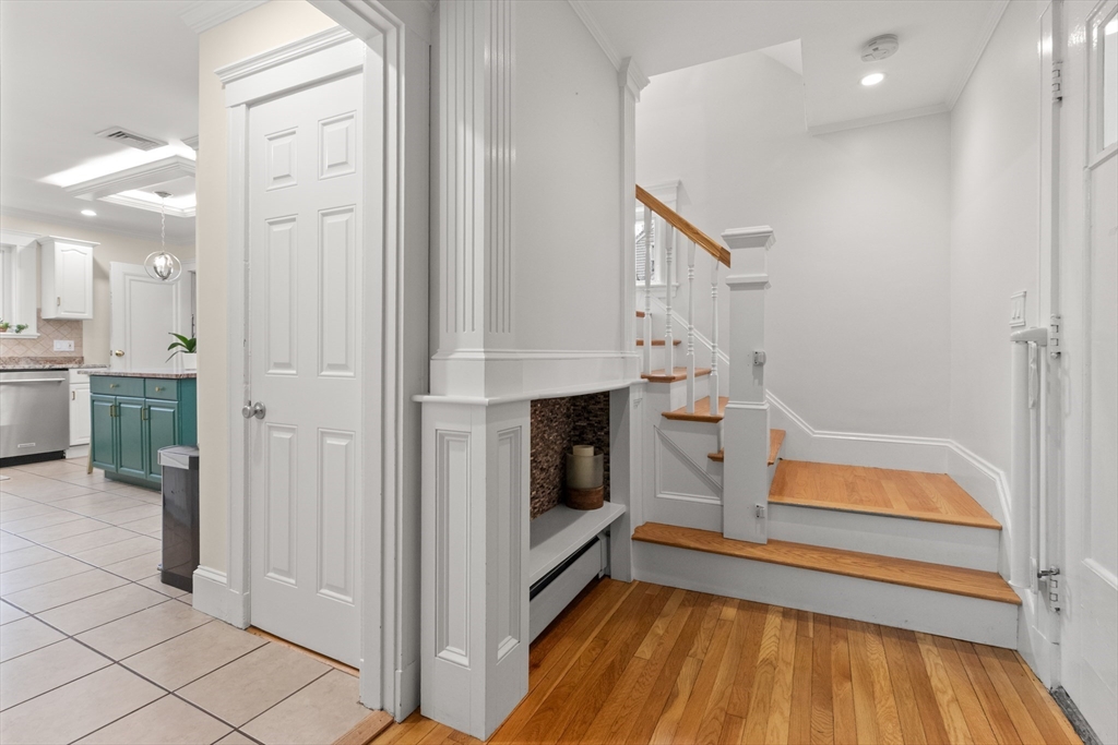 112 Fays Ave
