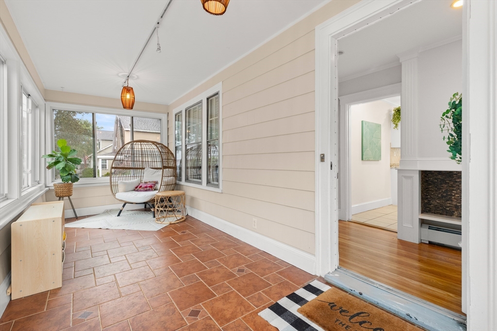 112 Fays Ave