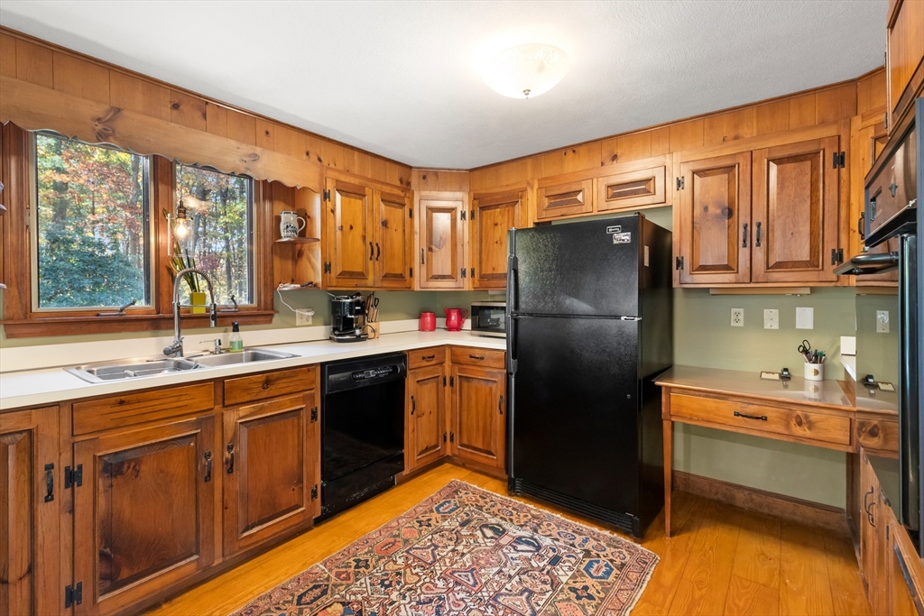 111 Moulton St