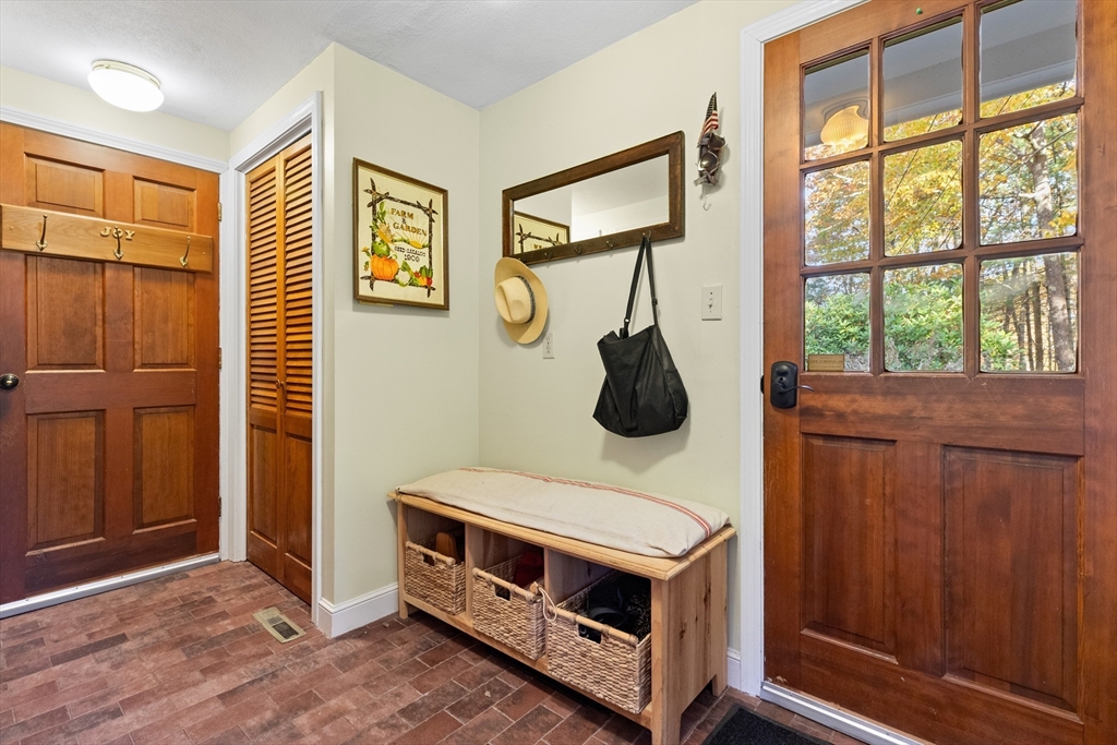 111 Moulton St