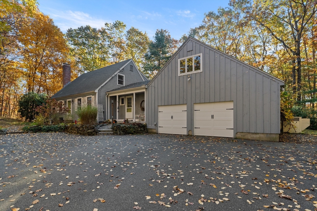 111 Moulton St