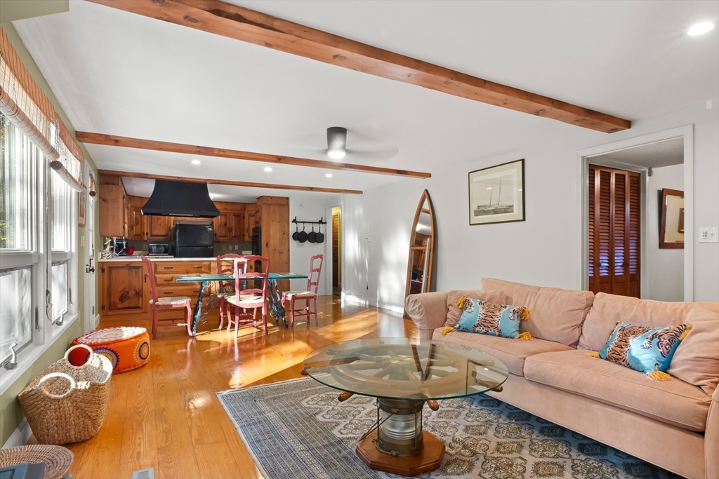 111 Moulton St